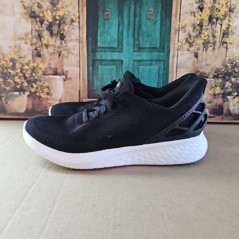 Kizik Athens Black Sneaker US Men's Size 10.5 Women's Size 12